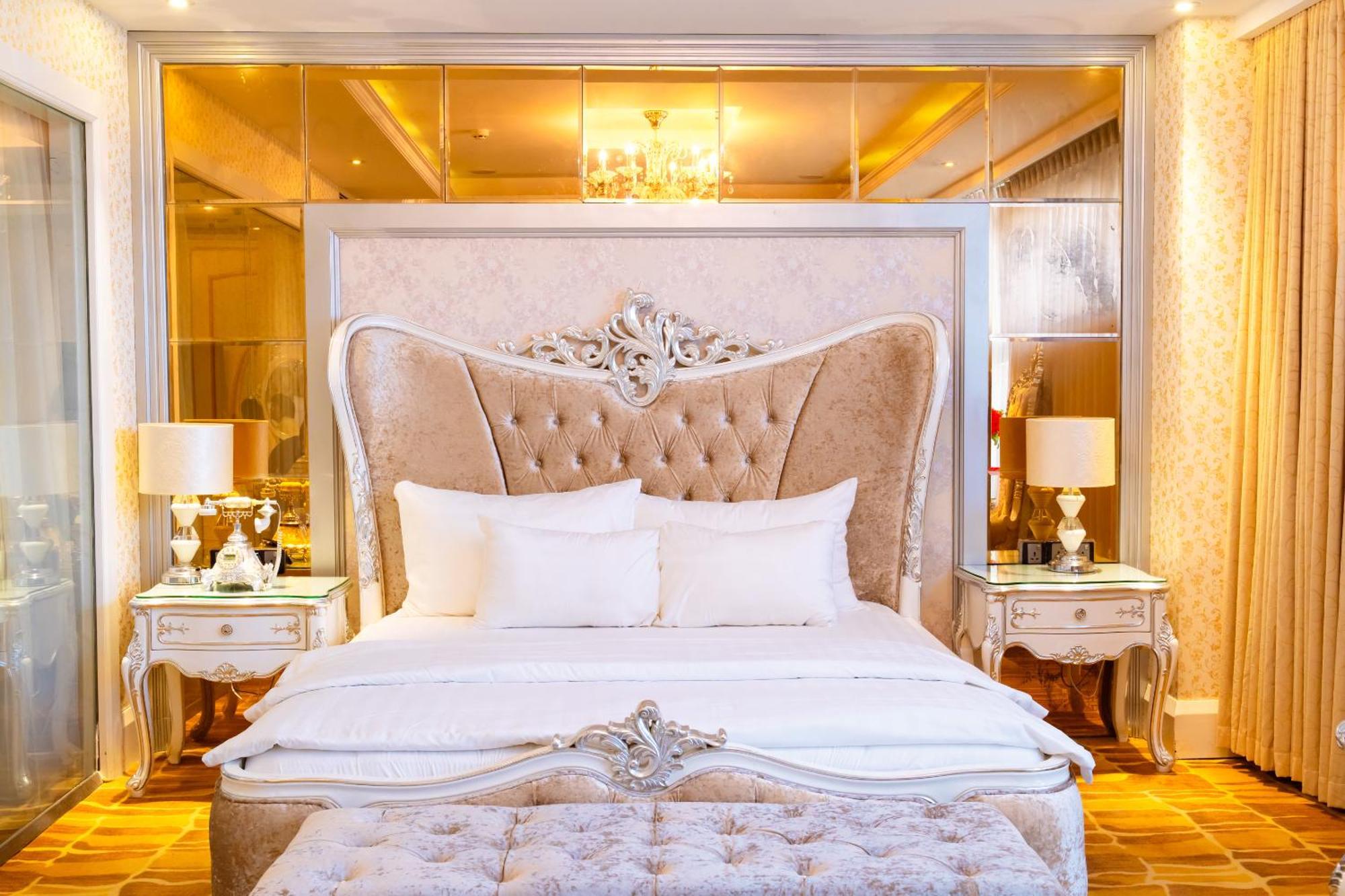 Hoang Trieu Hotel Хошимин Екстериор снимка
