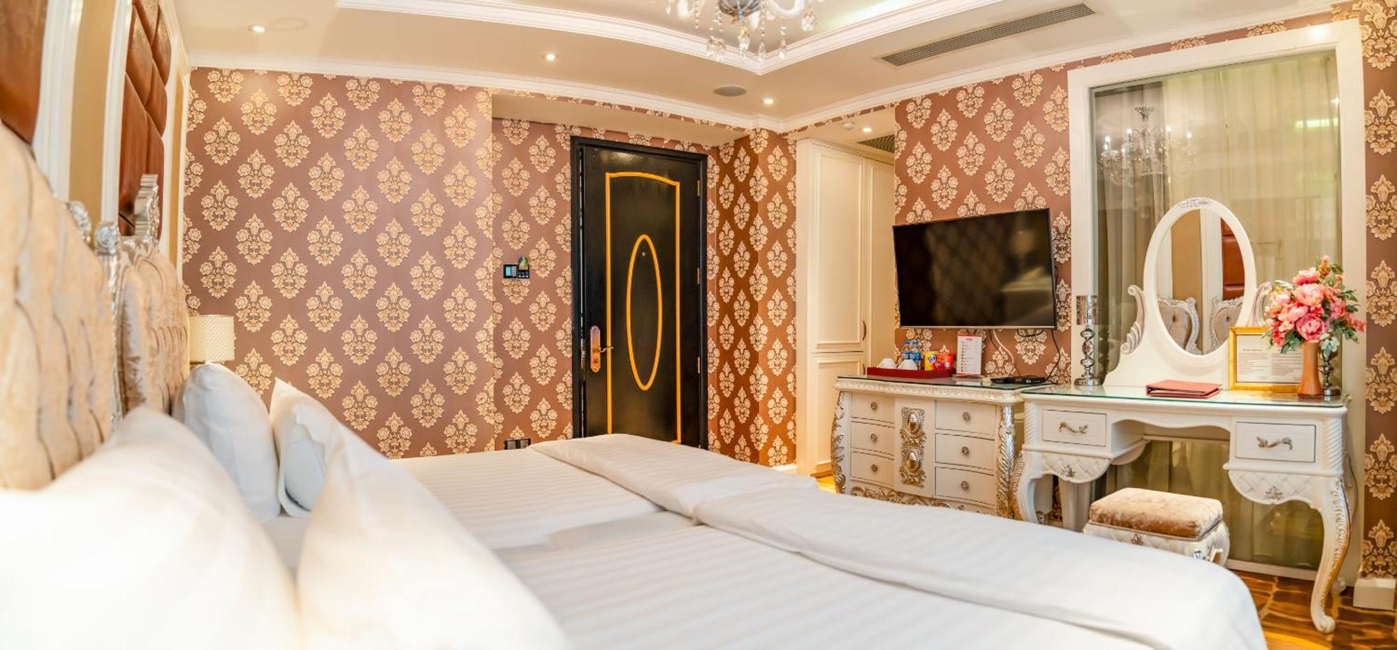 Hoang Trieu Hotel Хошимин Екстериор снимка