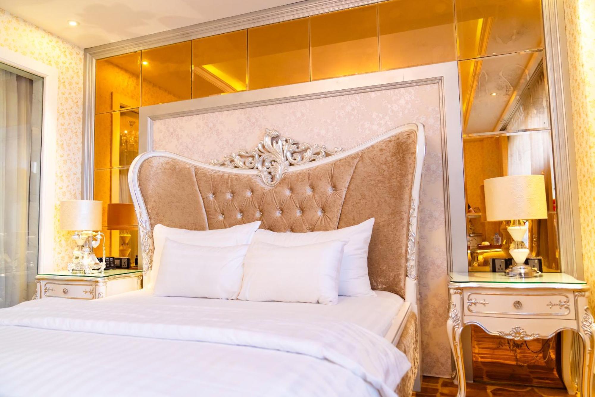 Hoang Trieu Hotel Хошимин Екстериор снимка