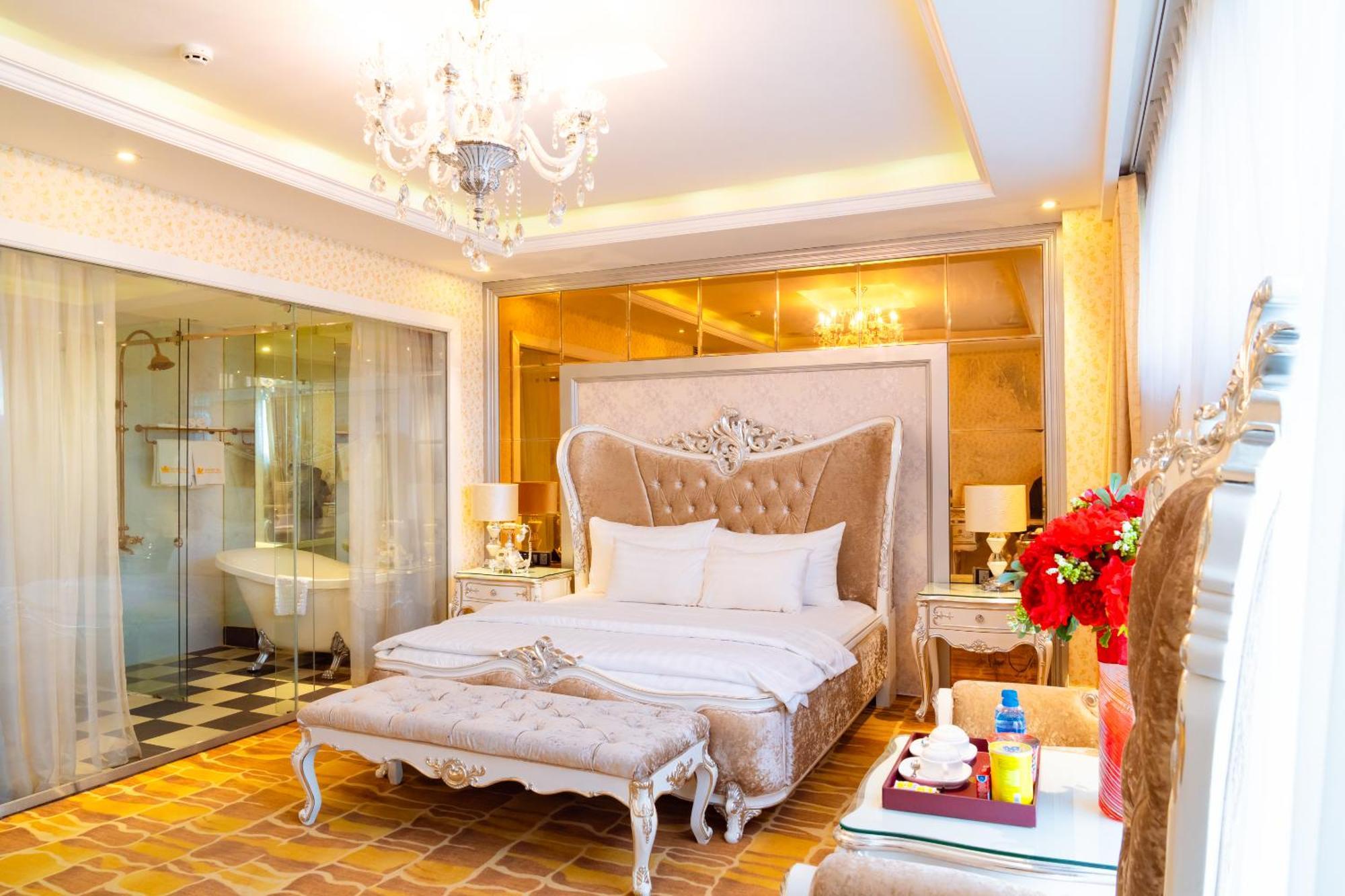 Hoang Trieu Hotel Хошимин Екстериор снимка
