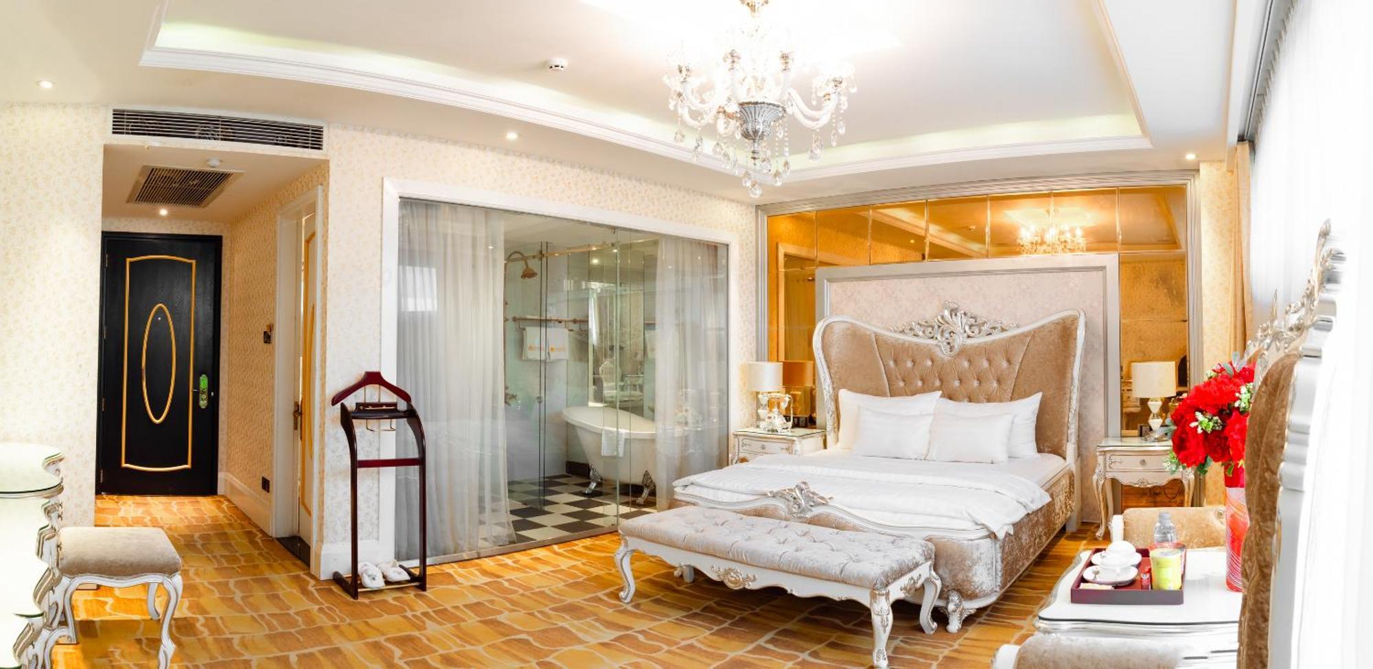 Hoang Trieu Hotel Хошимин Екстериор снимка